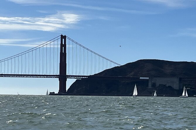 2hr. INTERACTIVE Sailing Experience on San Francisco Bay - Depart Sausalito: Floating Homes and the Golden Gate Photo Run