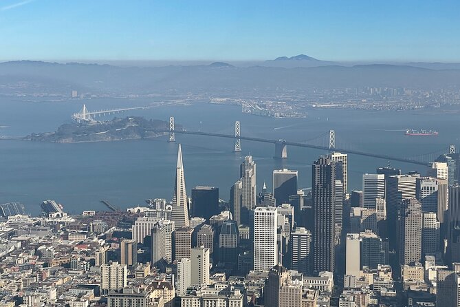 Airplane Elite San Francisco Flight Tour - Golden Gate Bridge and Crissy Field: where the views actually feel iconic