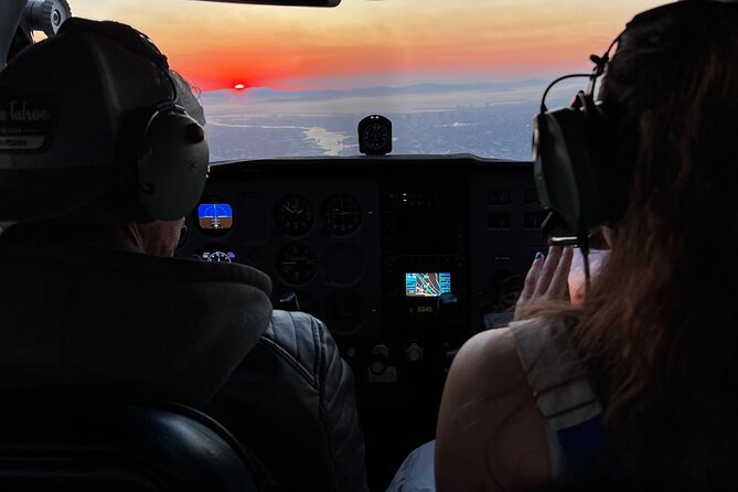 Airplane Elite San Francisco Flight Tour - What the pilot commentary changes (and how pilots can make or break it)