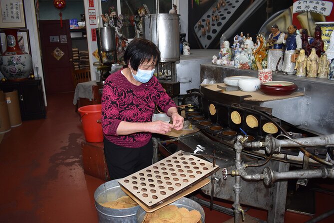 Chinatown Food & History Walking Tour - Small Group - Chinatown food and history in 2.5 hours
