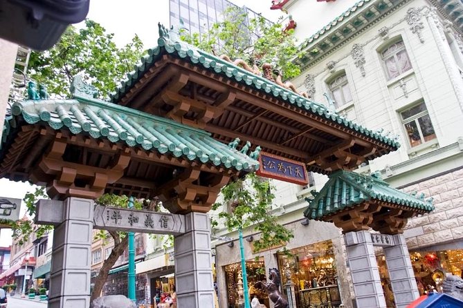 Chinatown & North BeachLittle Italy: 7 Tastings & History - Meeting at Dragon Gate: your Chinatown orientation in minutes