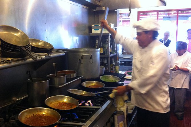 Chinatown & North BeachLittle Italy: 7 Tastings & History - Guides make the difference: the human flavor you’re buying