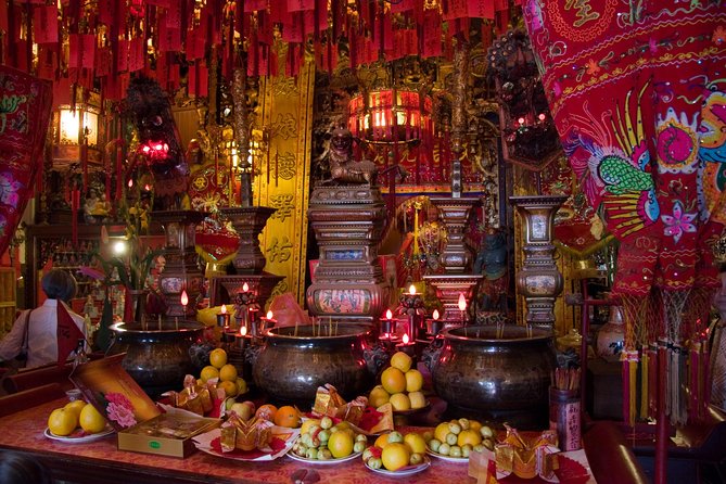 Chinatown Walking Tour: Food, History & Flavor - Guides and pacing: why small groups make a difference