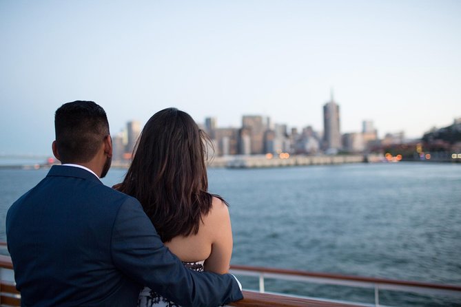 City Cruises San Francisco: Signature Dinner Cruise - Golden Gate Bridge: The Iconic 1.7-Mile View