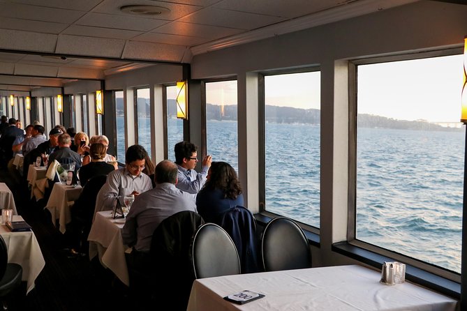 City Cruises San Francisco: Signature Dinner Cruise - Music and Atmosphere: When the DJ Turns Up