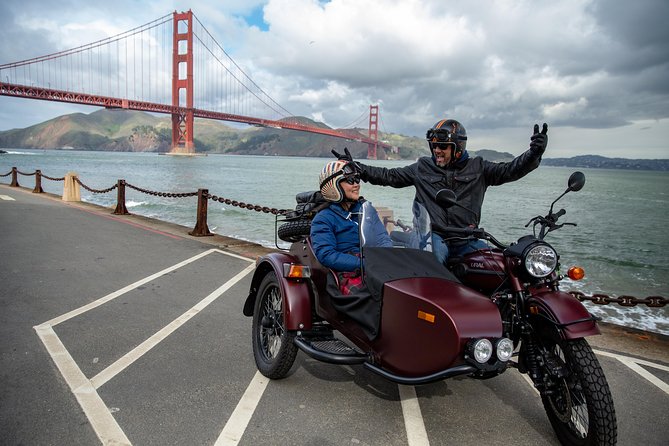 Classic Sidecar Tour of San Francisco - Alamo Square and the Painted Ladies: classic views with short, useful time