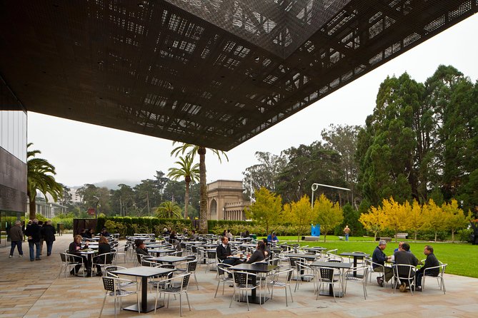 de Young Museum General Admission Ticket - Rotating exhibits: graphic arts, textiles, and photography (when the timing is right)