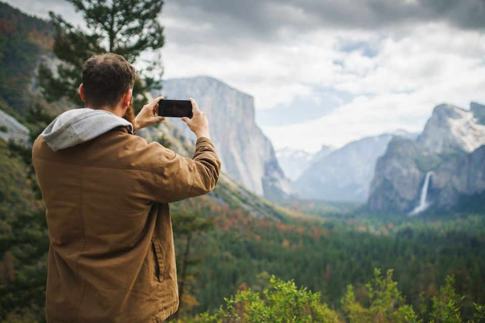 From San Francisco: 2-Day Yosemite Guided Trip with Pickup - Audio guides in 8 languages: a practical upgrade for a self-paced day