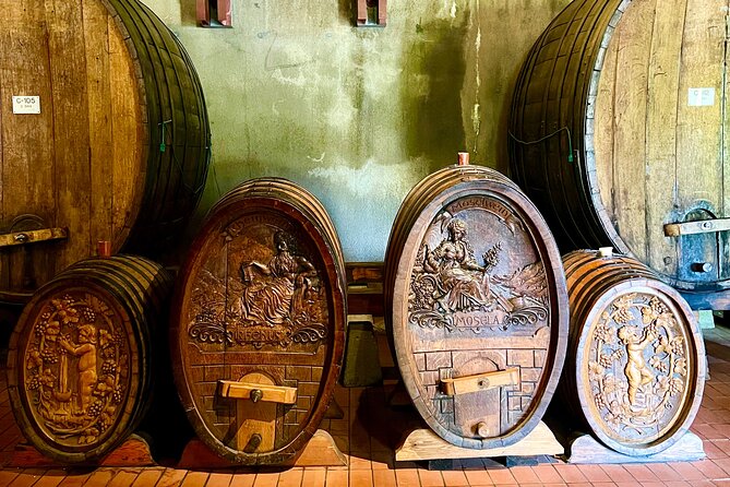 Full-day Private San Francisco to Napa Valley Tour by Luxury Car - The driver-guide role: helpful pointers, not a full itinerary manager