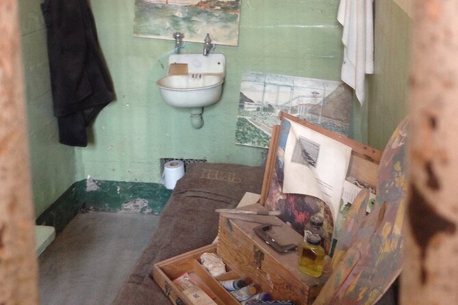 Official Alcatraz Island Prison Tour and San Francisco Bay Cruise - Stairs, Hills, Wind, and Flies: The Comfort Checklist