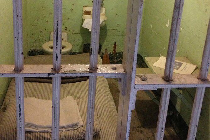 Official Alcatraz Island Prison Tour and San Francisco Bay Cruise - Pier 39 Bay Cruise and the Golden Gate Underpass