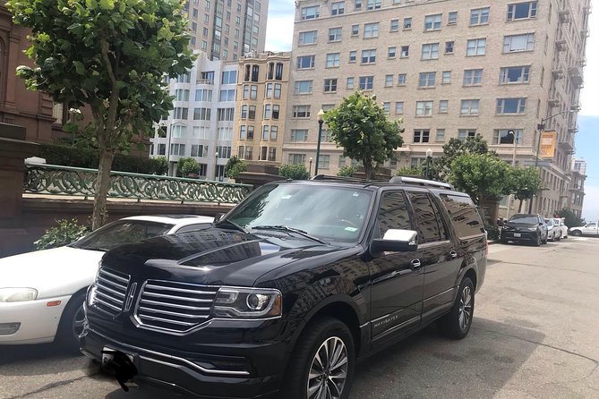 Private Transfer: Round trip transfer from San Francisco International Airport - Hybrid sedan or SUV: comfort for small groups