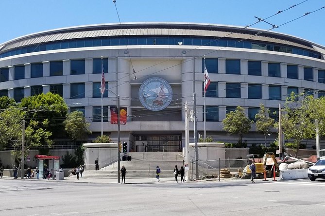 San Francisco Afternoon City Tour Small-Group Half-Day - Central SF Stops: Department Stores, Apple, and the Big-Route Setup