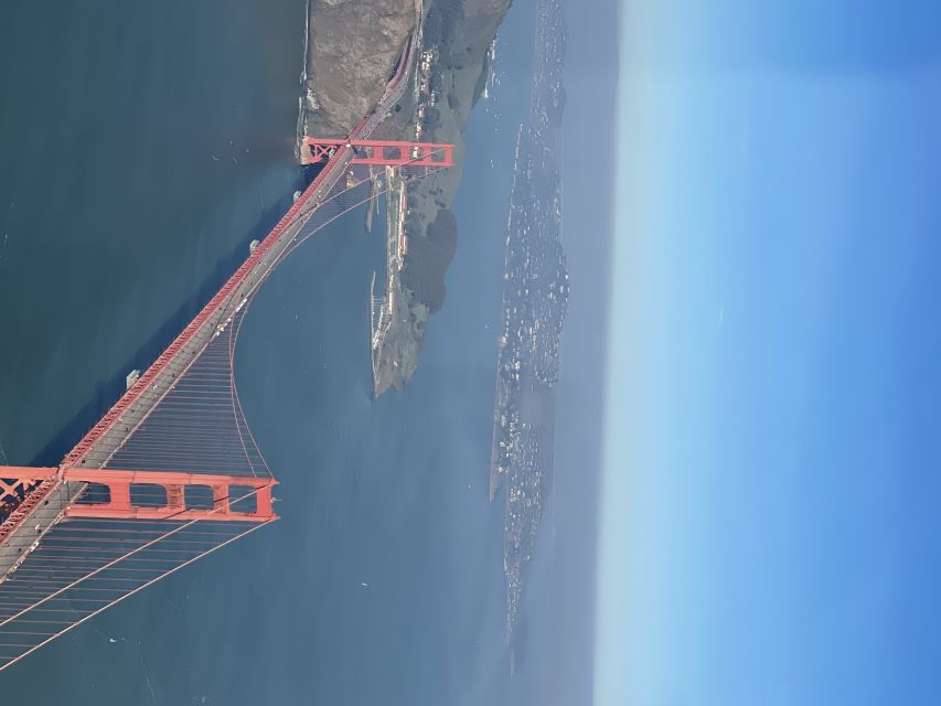 San Francisco: Airplane Private Bay Tour - From Hayward Airport to the Bay’s front porch