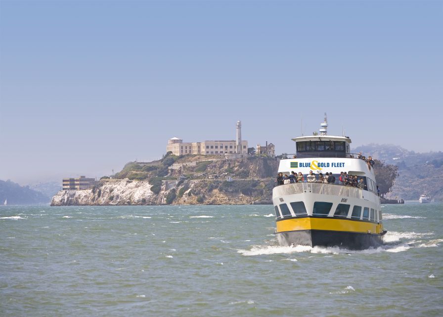 San Francisco: Alcatraz with San Francisco Bay Cruise - The Bay cruise: getting Golden Gate Bridge views from the right angle