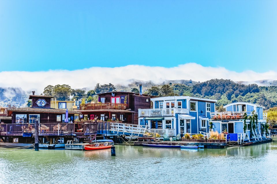 San Francisco: Bay Sailing Tour with Drinks - What to bring so the bay stays comfortable