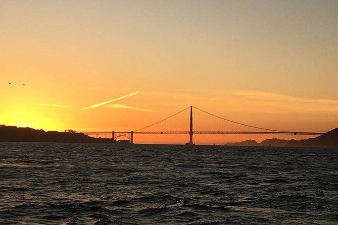 San Francisco Bay Sunset Catamaran Cruise - The free drink perk: small cost, real cruising comfort