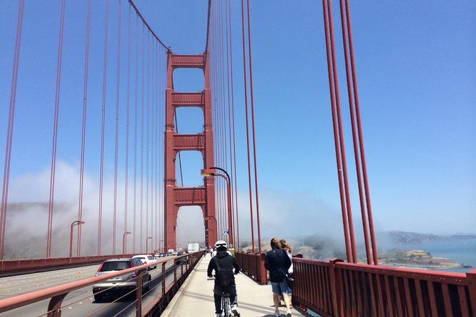 San Francisco Bike Rental For the Golden Gate Bridge - Starting in the Marina: Lombard Street Pickup and First Look at the Bay