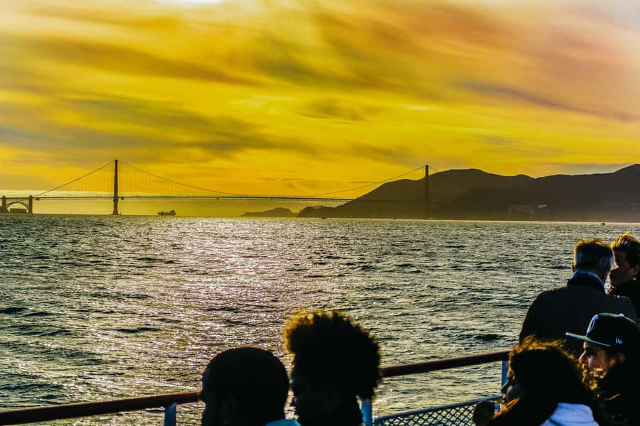 San Francisco: California Sunset Cruise (2-hours) - City Lights Cruise Mode: Civic Center, Bay Bridge, Transamerica Pyramid, and Coit Tower