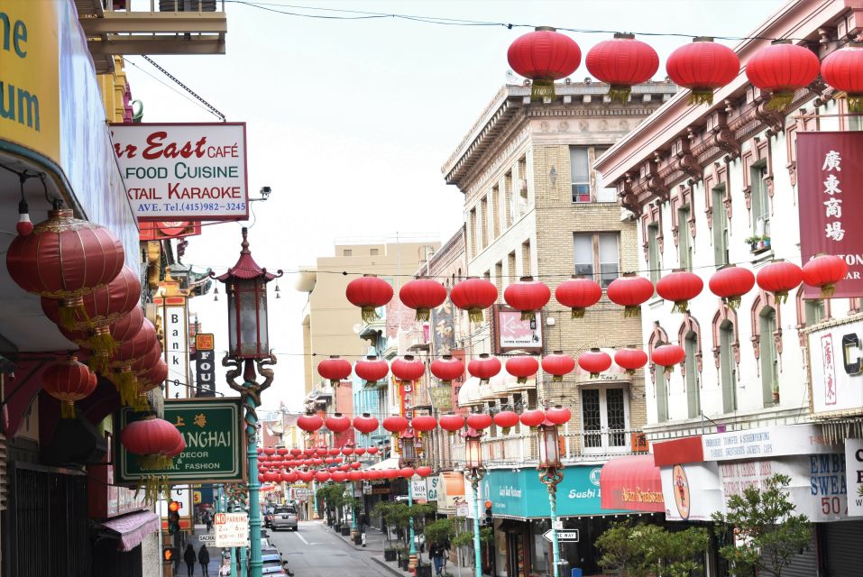San Francisco: Chinatown Food and History Walking Tour - Where the tour starts: Dragon’s Gate to your first street-level clues