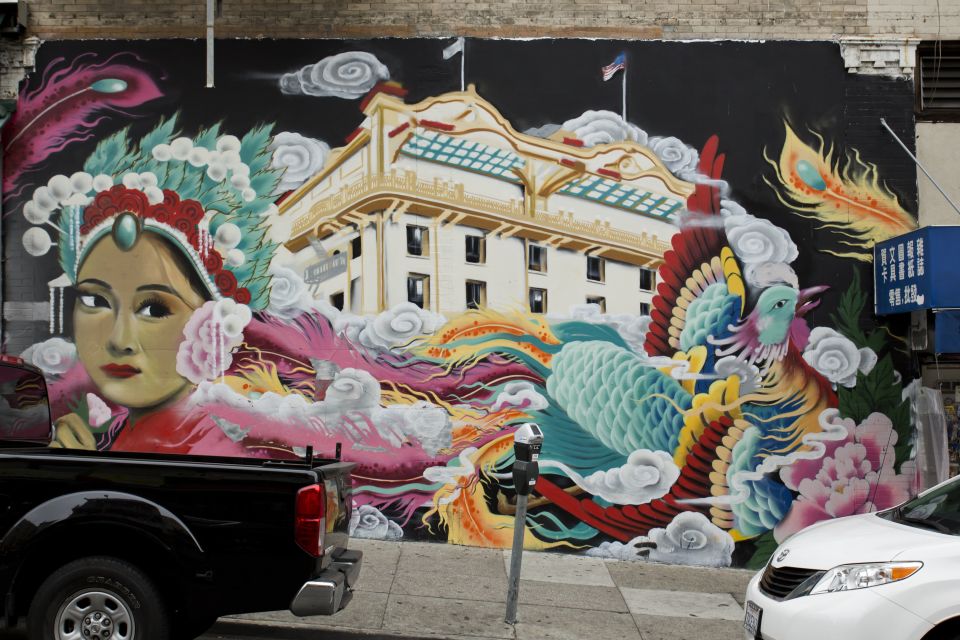 San Francisco: Chinatown Walking Food Tour - Fortune cookies and temple stops before the food