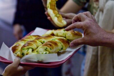 San Francisco: Chinatown Walking Food Tour - Getting oriented: meet point, pace, and the small-group advantage