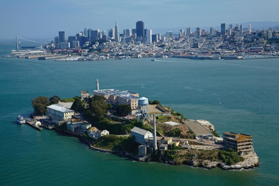 San Francisco: City Tour and Alcatraz Entrance Ticket Combo - Lands End, Ocean Beach, and Sutro Baths: Where the Coast Feels Real