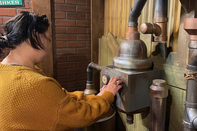 San Francisco: Gangster-Themed Escape Room at PIER 39 - Flyer Thrill Zone Check-In: Where You Start and What Happens Next