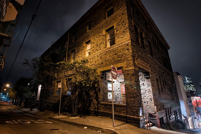 San Francisco Ghost Tours: Gold and Ghouls Tour - Stop 5: Huntington Park and the loss of the Huntington Mansion