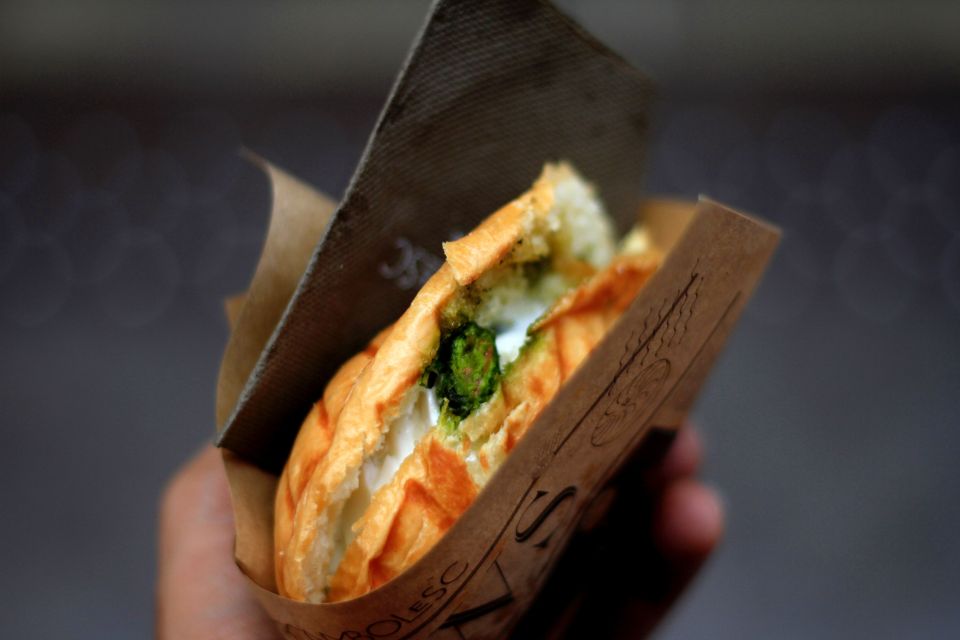 San Francisco: Mission District Walking Food Tour - Tartine Bakery and the James Beard line skip: what you should expect