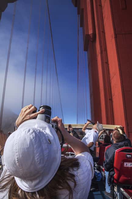 San Francisco: Panoramic Sunset Tour by Open-Top Bus - Union Square and the feeling of Downtown after sunset
