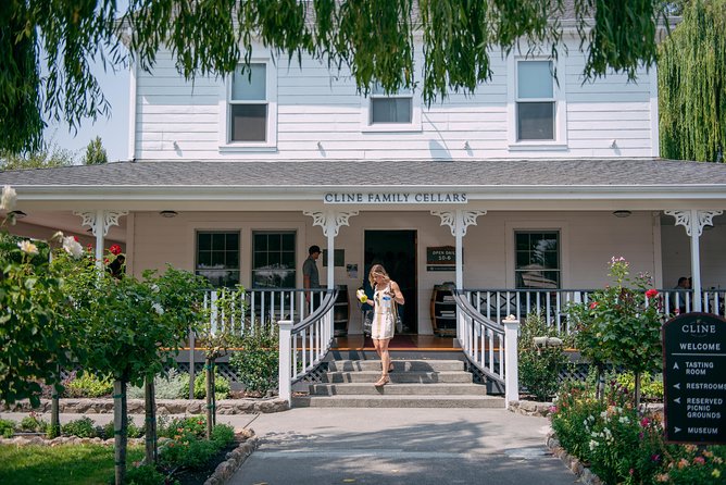 San Francisco Super Saver: Muir Woods & Wine Country w/ optional Gourmet Lunch - From hotel pickup to the Golden Gate Bridge: start fast