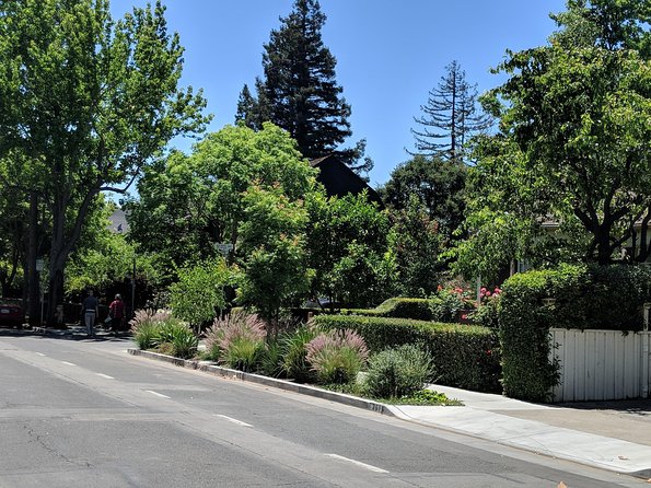 Silicon Valley Tour Private Day Trip from San Francisco - Google B40 and the Visitor Center Beside the Original Googleplex