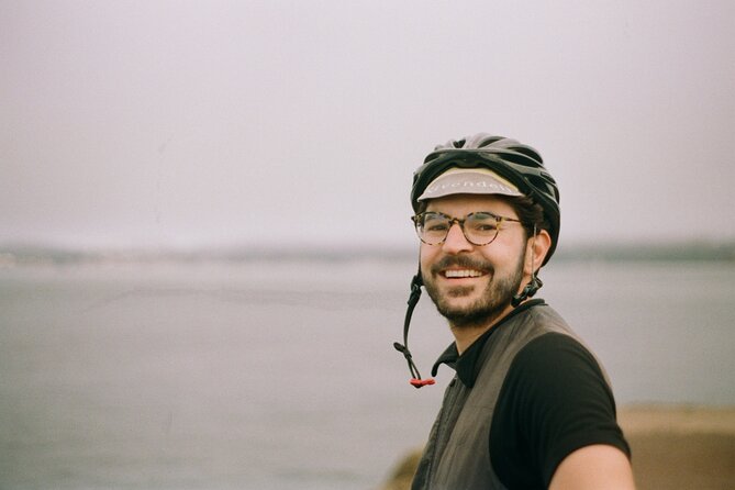 Ultimate Electric SF Bike Tour- food, icons & local hidden gems - Golden Gate Bridge: the photo stop built around a local cyclist route
